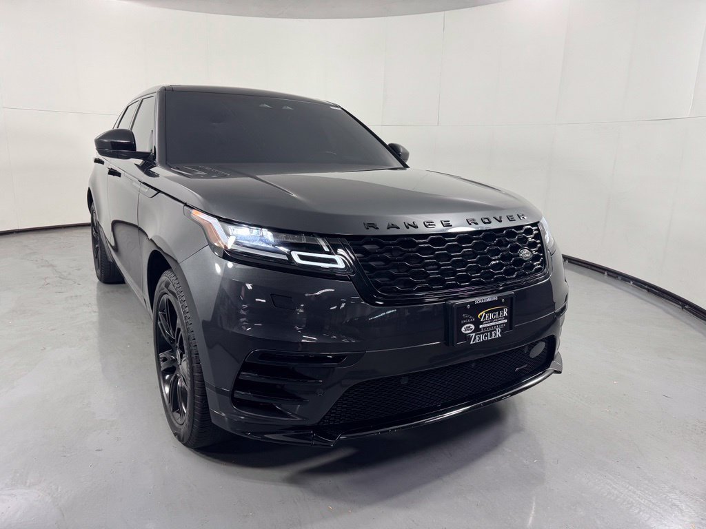 Used 2023 Gray Land Rover R-Dynamic S MHEV image 3