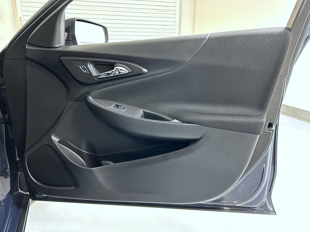 2025 Chevrolet Malibu 1LT - Photo 17