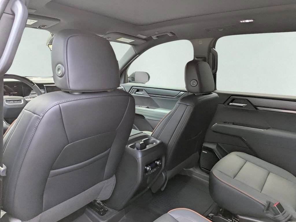2026 GMC Acadia AT4 - Photo 14