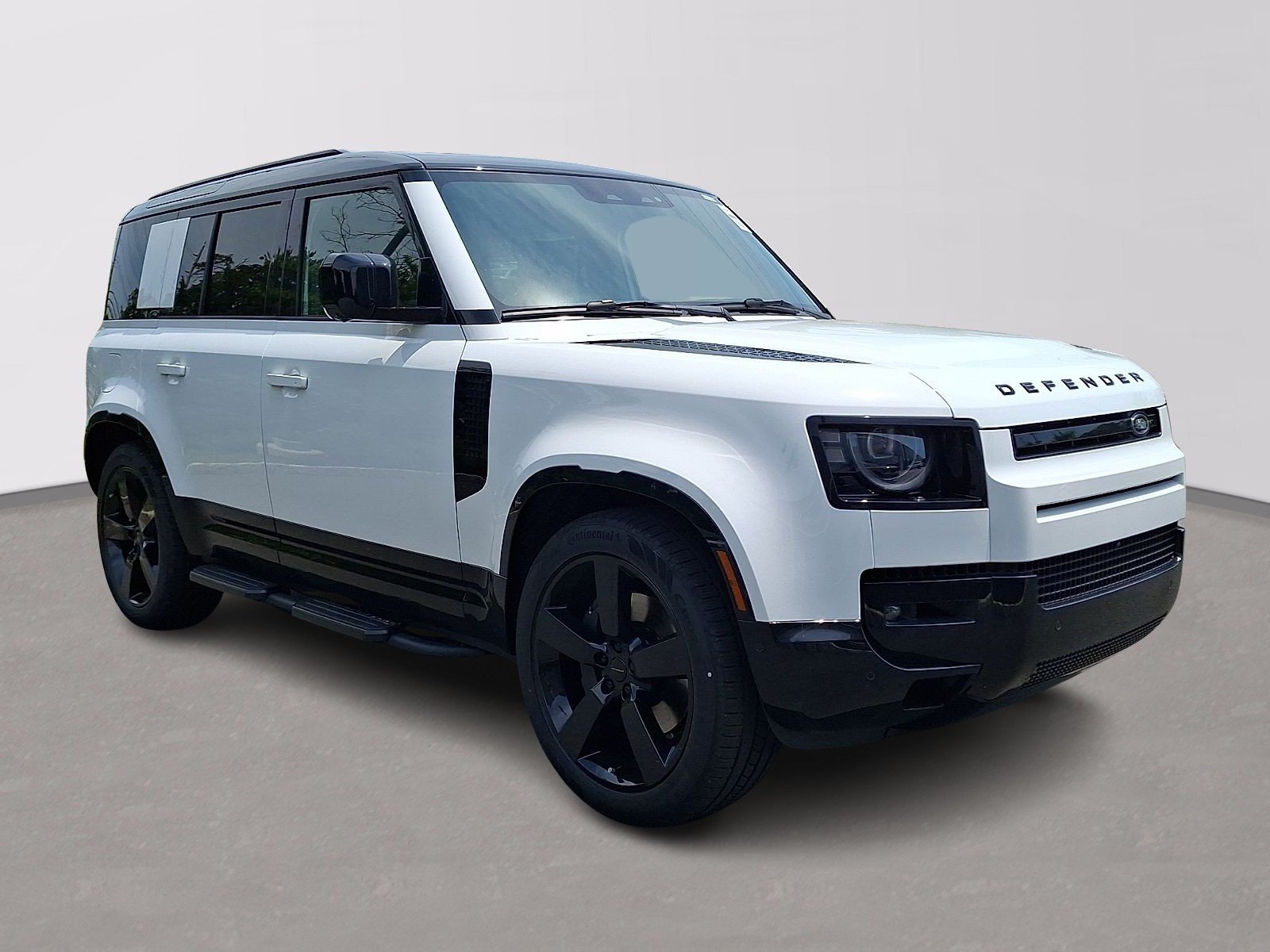New 2026 Fuji White LAND ROVER X-Dynamic SE image 2