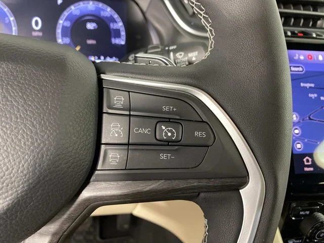 Used 2025 Red Jeep Limited image 19