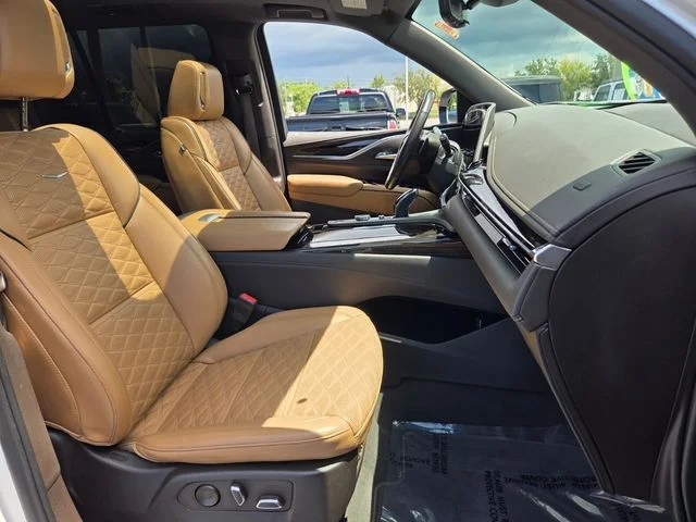 Used 2023 White Cadillac Premium Luxury image 18