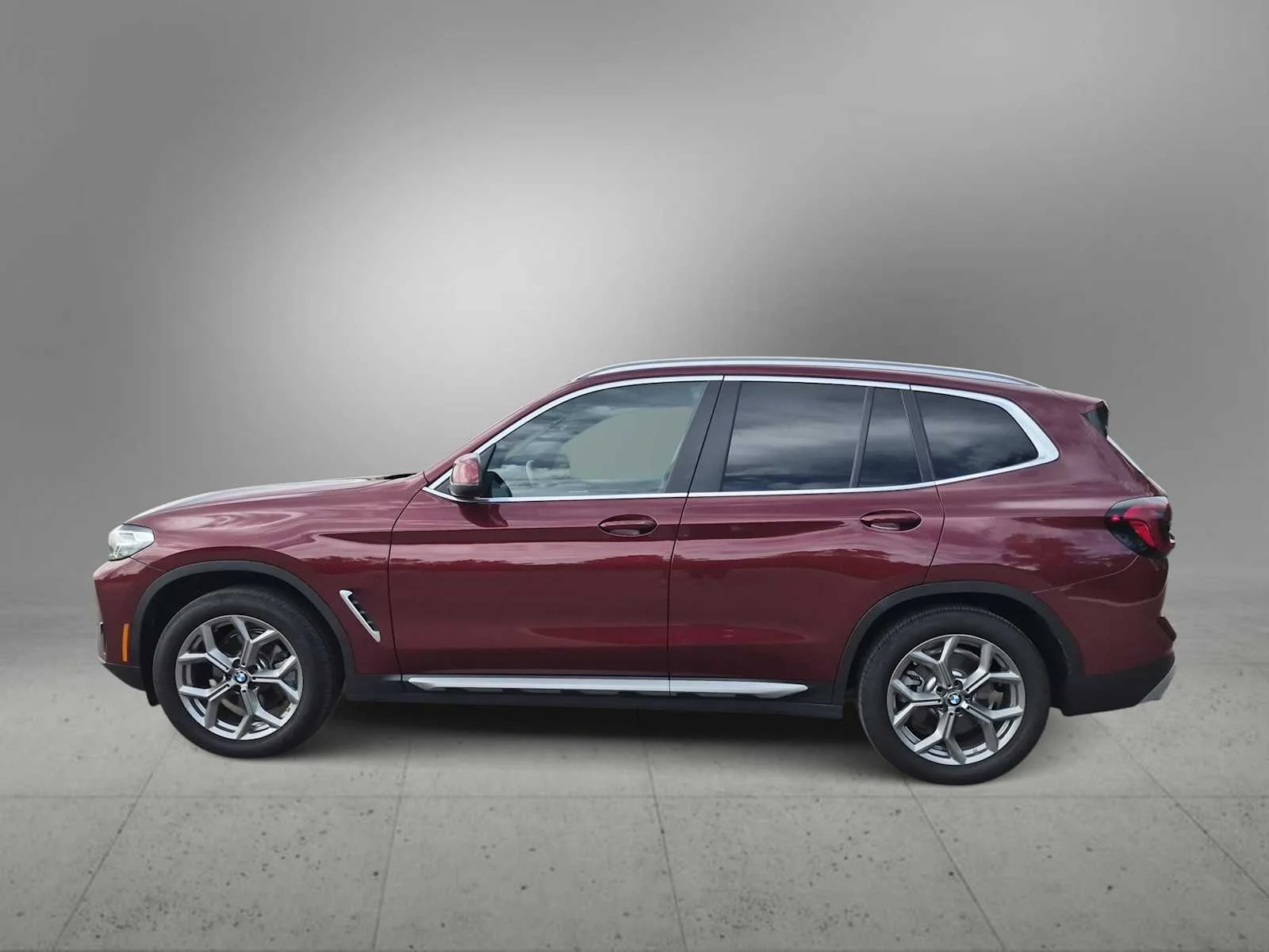 Certified Used 2024 Aventurin Red Metallic BMW xDrive30i image 5