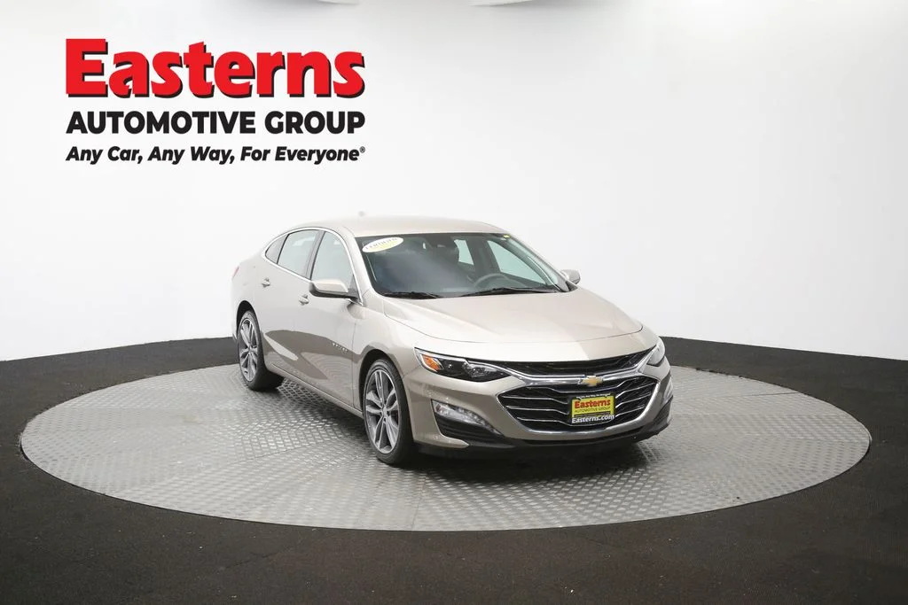 Used 2025 Gray Chevrolet LT image 50