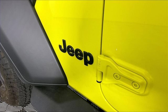 Used 2024 Yellow Jeep Sport S image 19