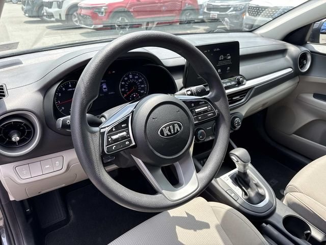 Used 2021 Gray Kia LXS image 2