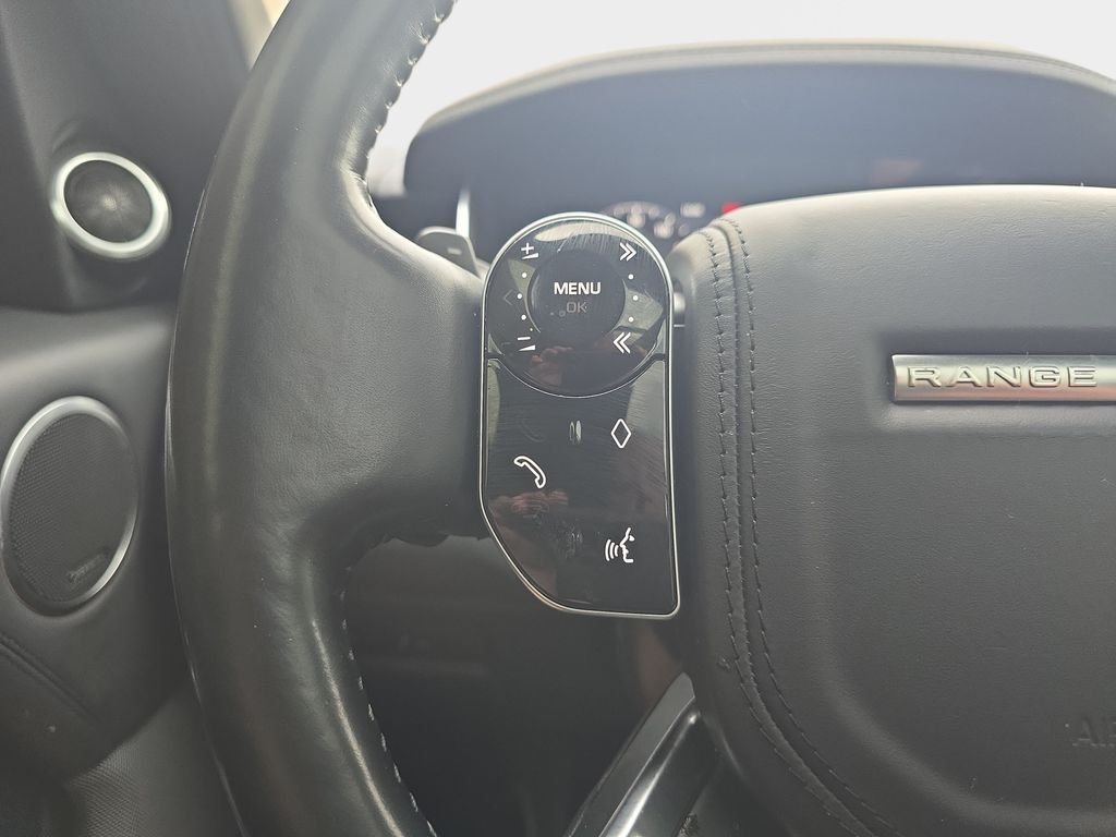 Used 2020 White Land Rover HSE image 20