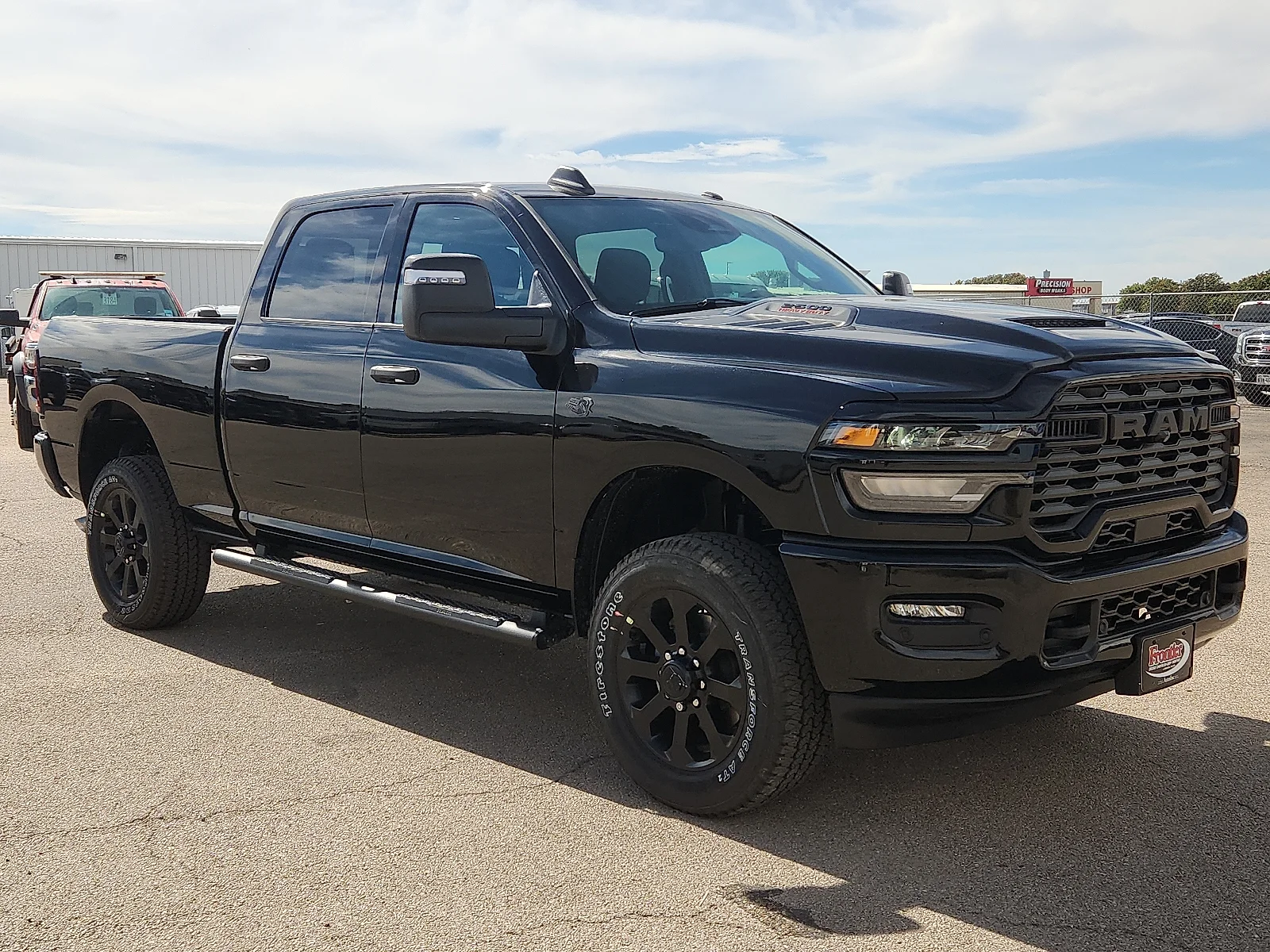 New 2027 Diamond Black Crystal Pearl-Coat Paint Ram BLACK EXPRESS CREW CAB 4X4 6
