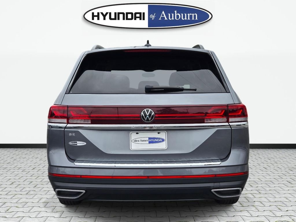 Used 2025 Gray Volkswagen 2.0T SE image 6