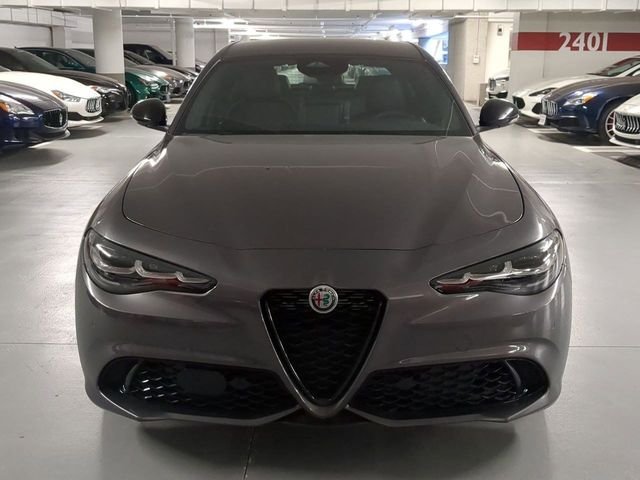 2025 Alfa Romeo Giulia Base - Photo 2