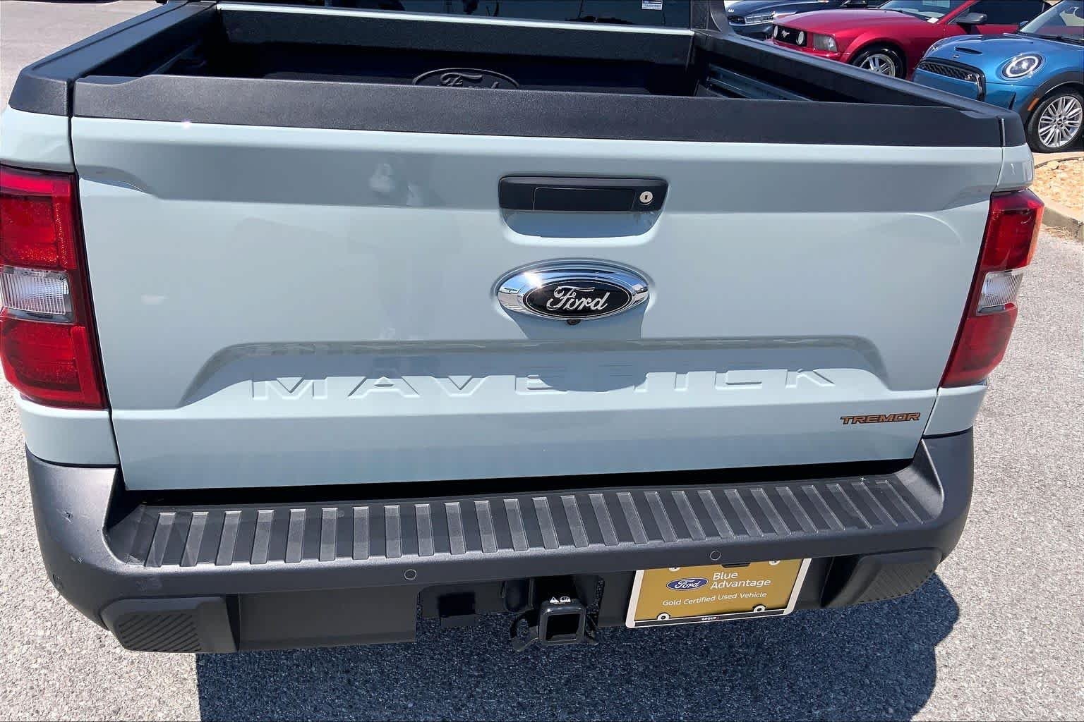 Used 2024 Cactus Gray Ford LARIAT Advanced image 31
