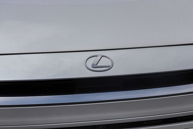 New 2026 Wind Chill Pearl Lexus TX 500h F SPORT PERFORMANCE LUXURY AWD image 13