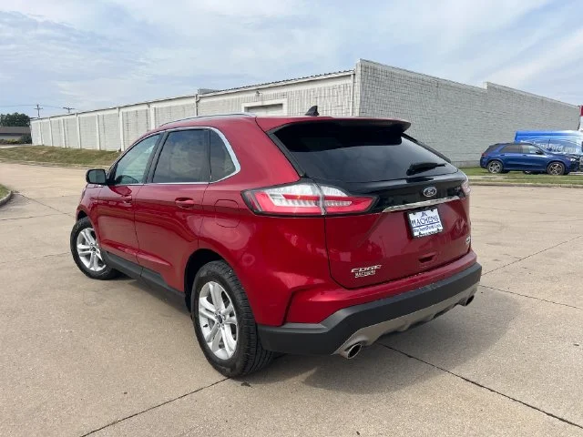 Used 2020 Red Ford SEL image 3