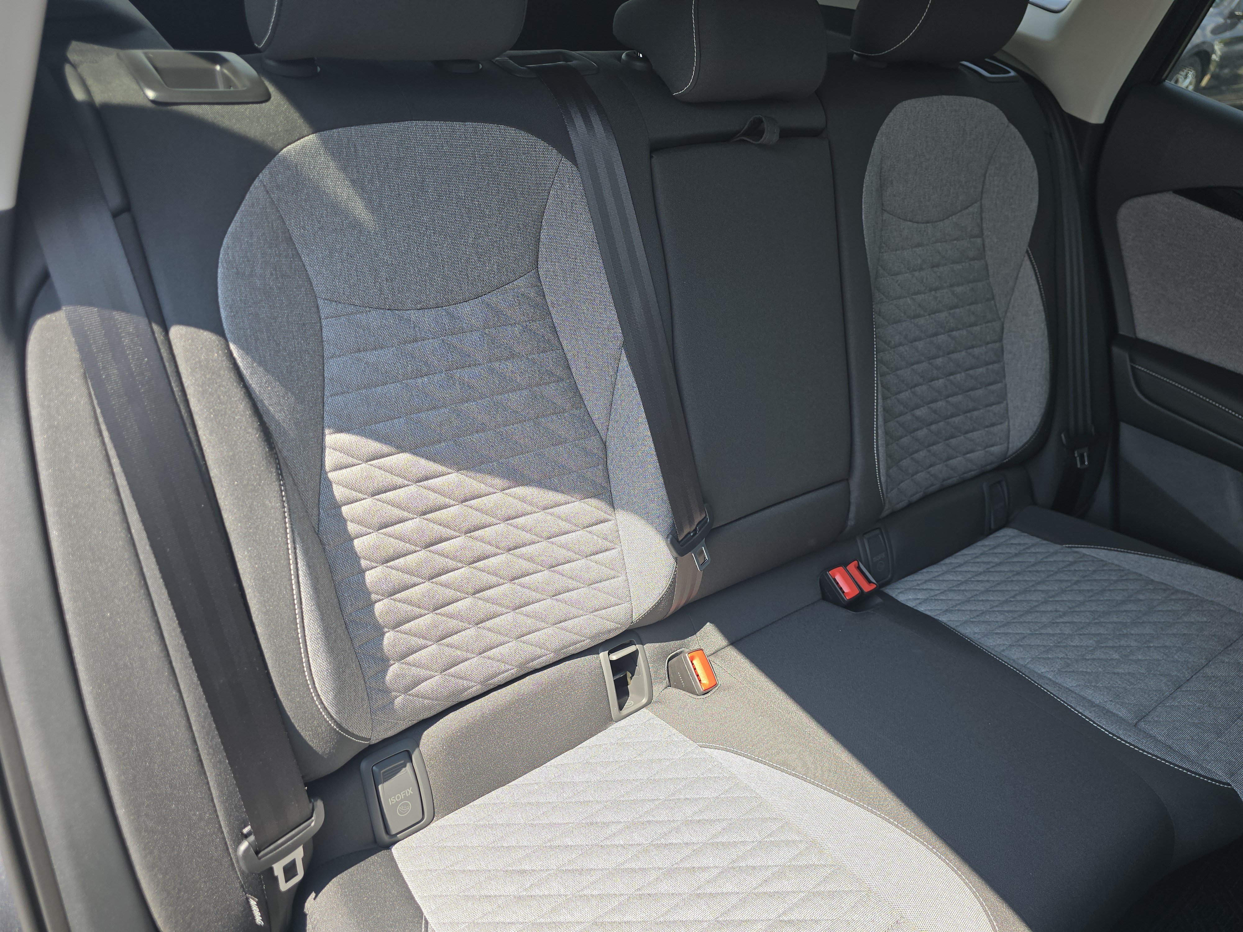 New 2026 Platinum Gray Metallic Volkswagen S image 16