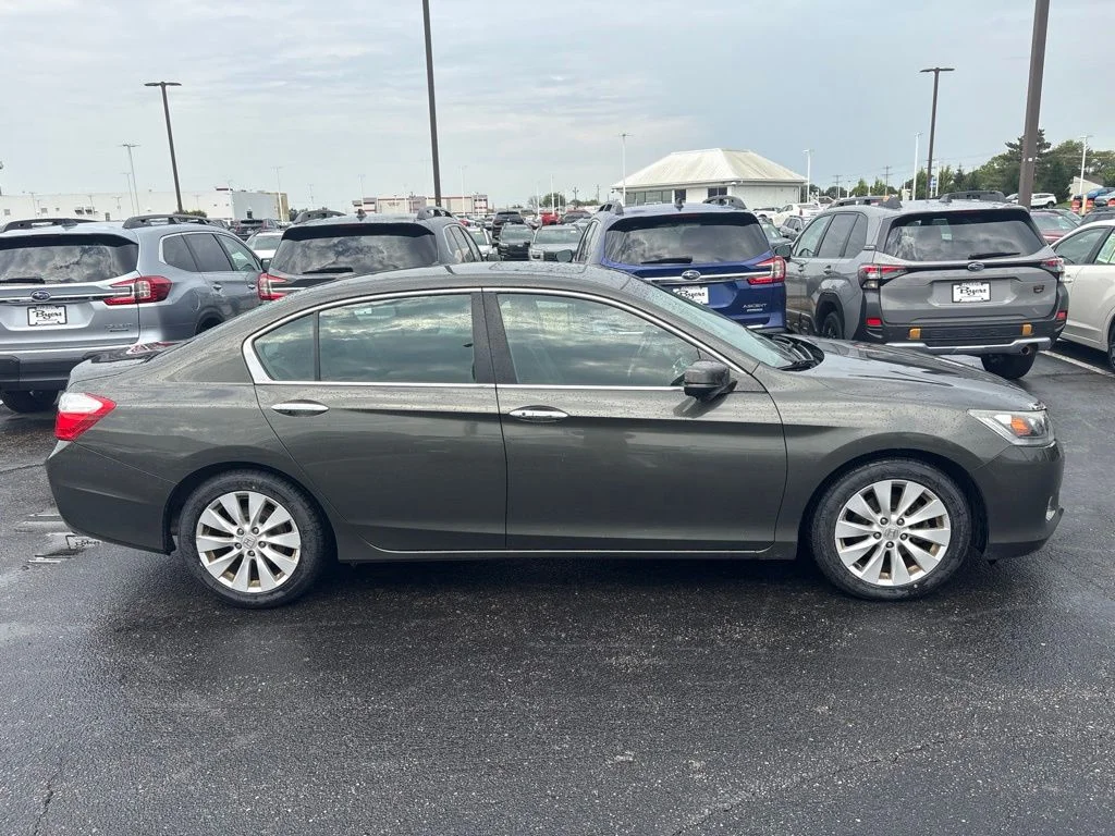 Used 2013 Gray Honda EX-L image 2