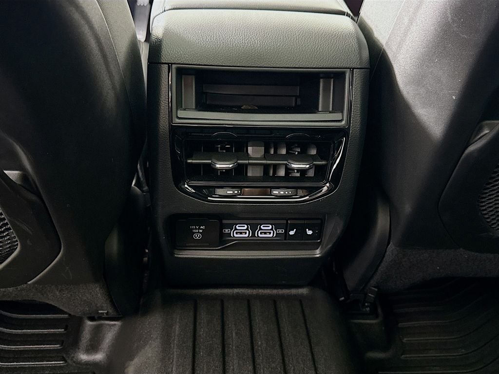 Used 2024 Silver Zynith Jeep 4xe image 27