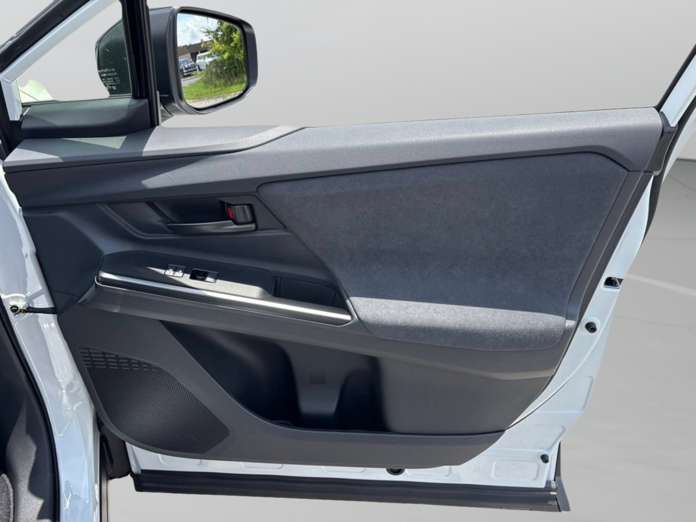 New 2026 Wind Chill Pearl Toyota SE image 25