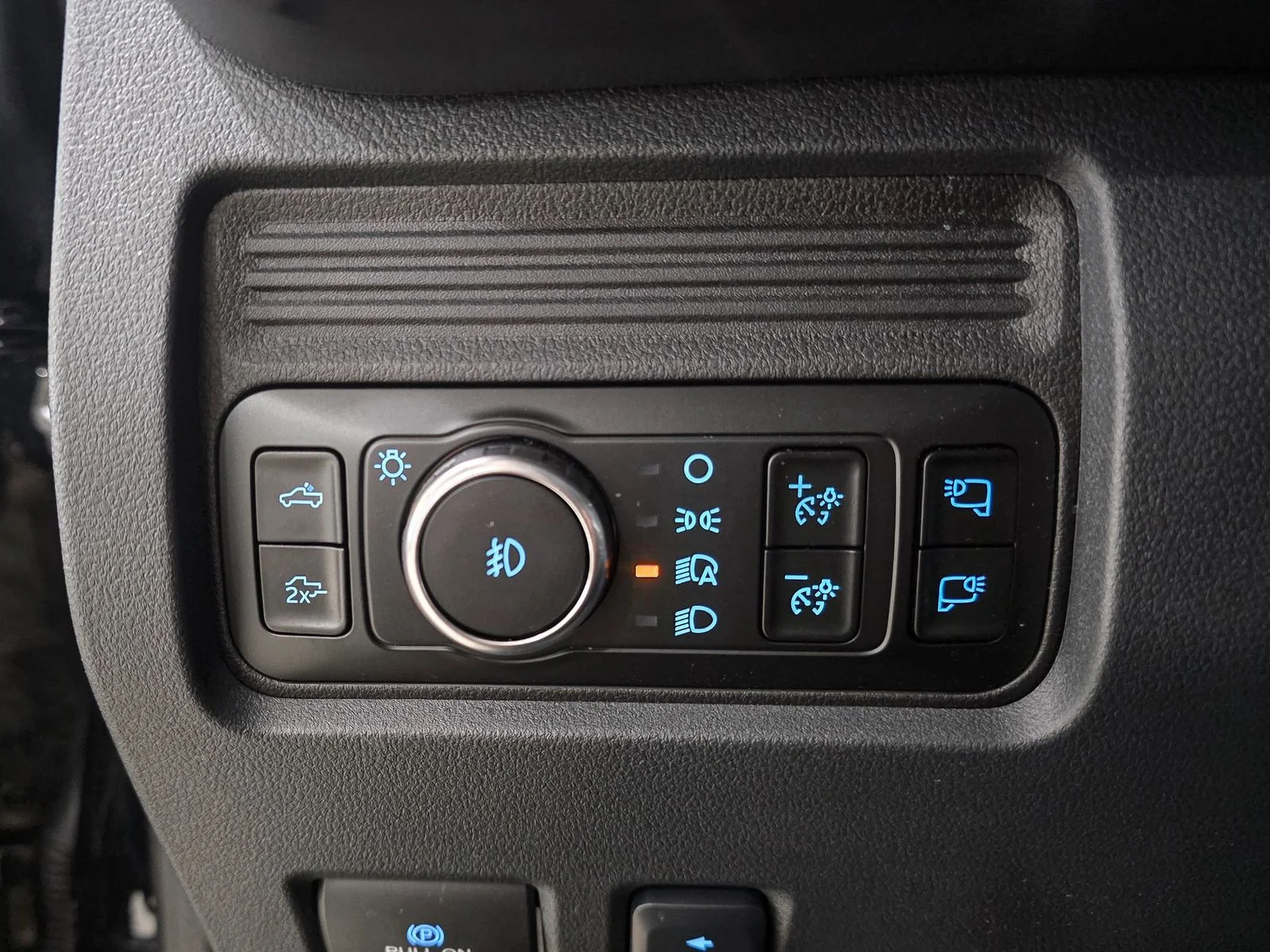 2025 Ford F-350 Super Duty Lariat - Photo 25