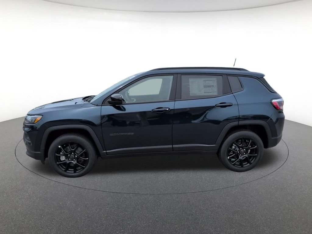 New 2026 Fathom Blue Pearl Coat Jeep Latitude image 9