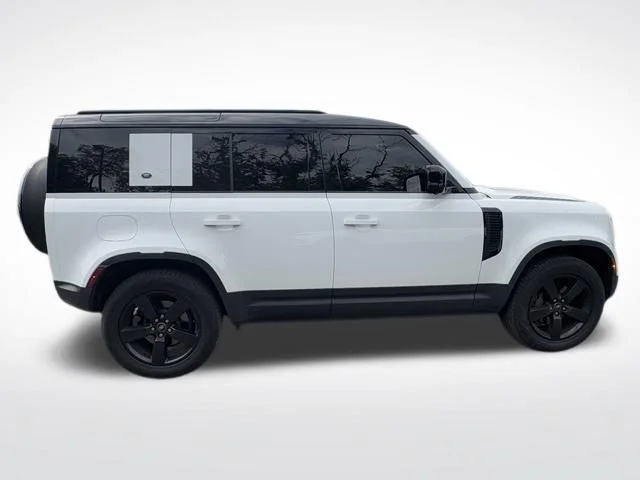Certified Used 2023 White Land Rover SE image 9