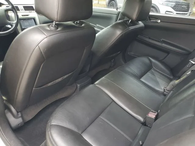 Used 2008 WHITE Chevrolet SS image 22