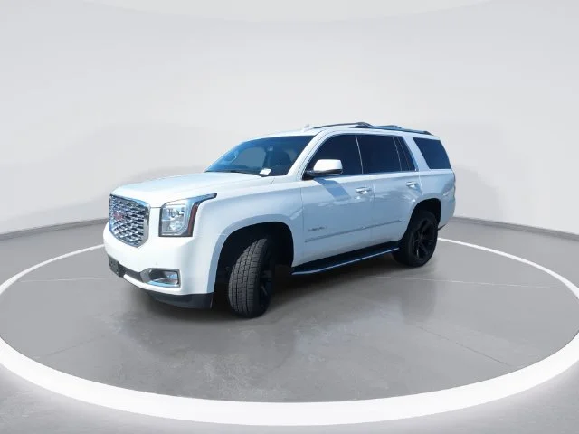 Used 2019 White GMC Denali image 4
