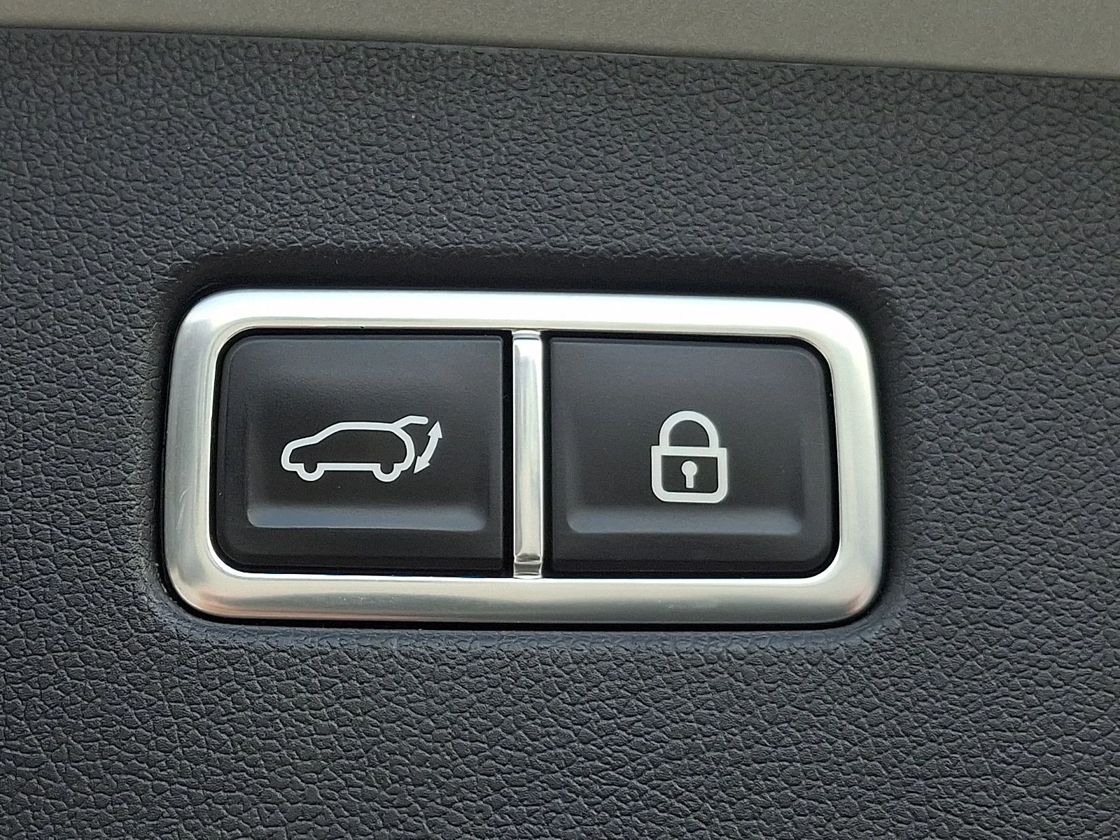 Certified Used 2023 Gray Kia SX image 31
