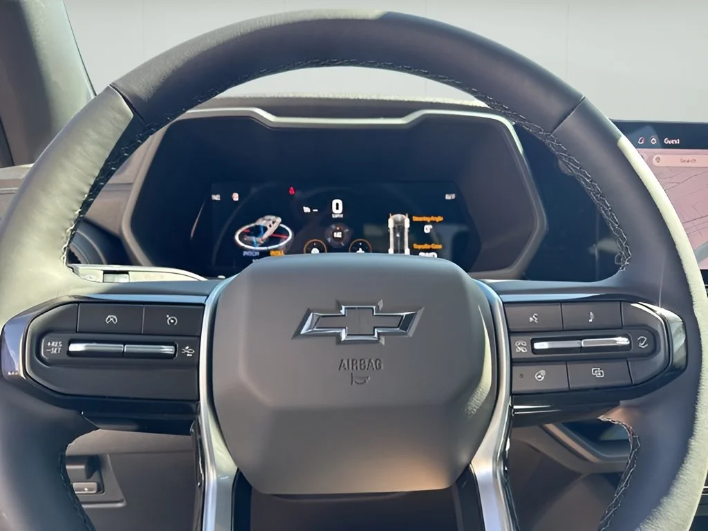 New 2026 Summit White Chevrolet Trail Boss image 22