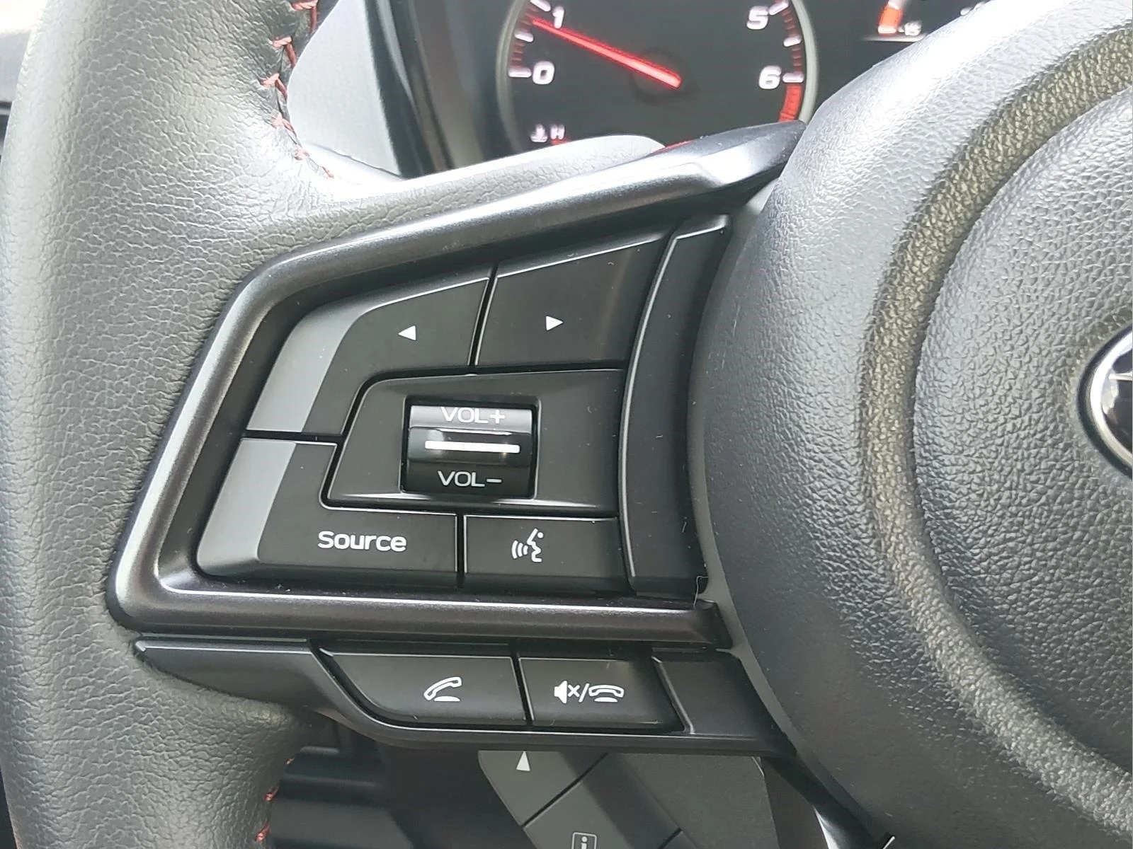Used 2024 Sapphire Blue Pearl Subaru BASE image 27
