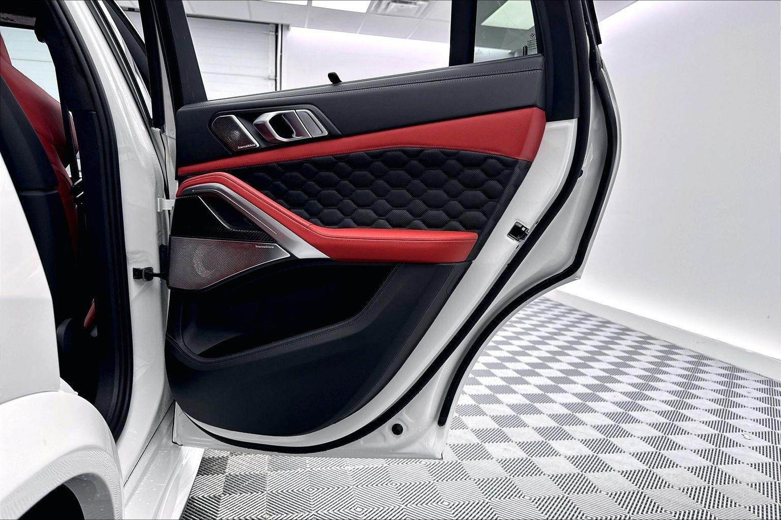 New 2027 Alpine White BMW Competition image 32