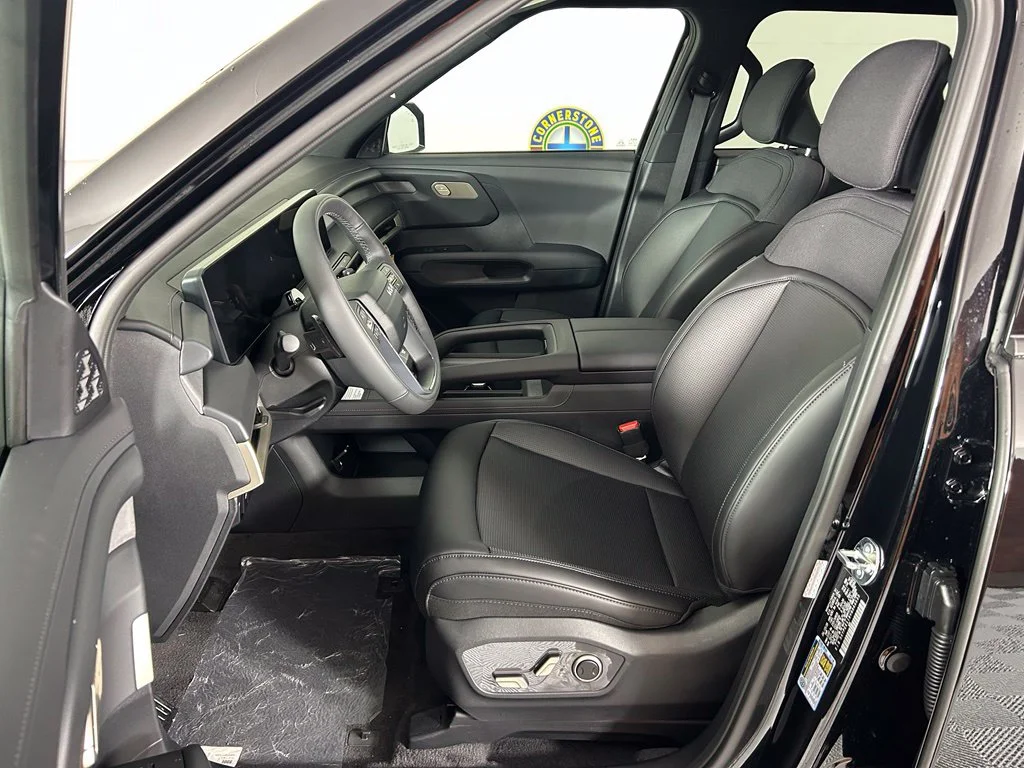 New 2027 Ebony Black Kia S image 11