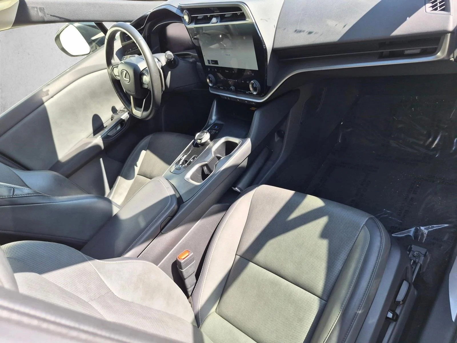 Used 2023 Eminent White Pearl Lexus RZ 450e Premium image 22