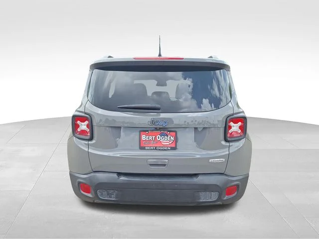 Used 2020 Gray Jeep Latitude image 6