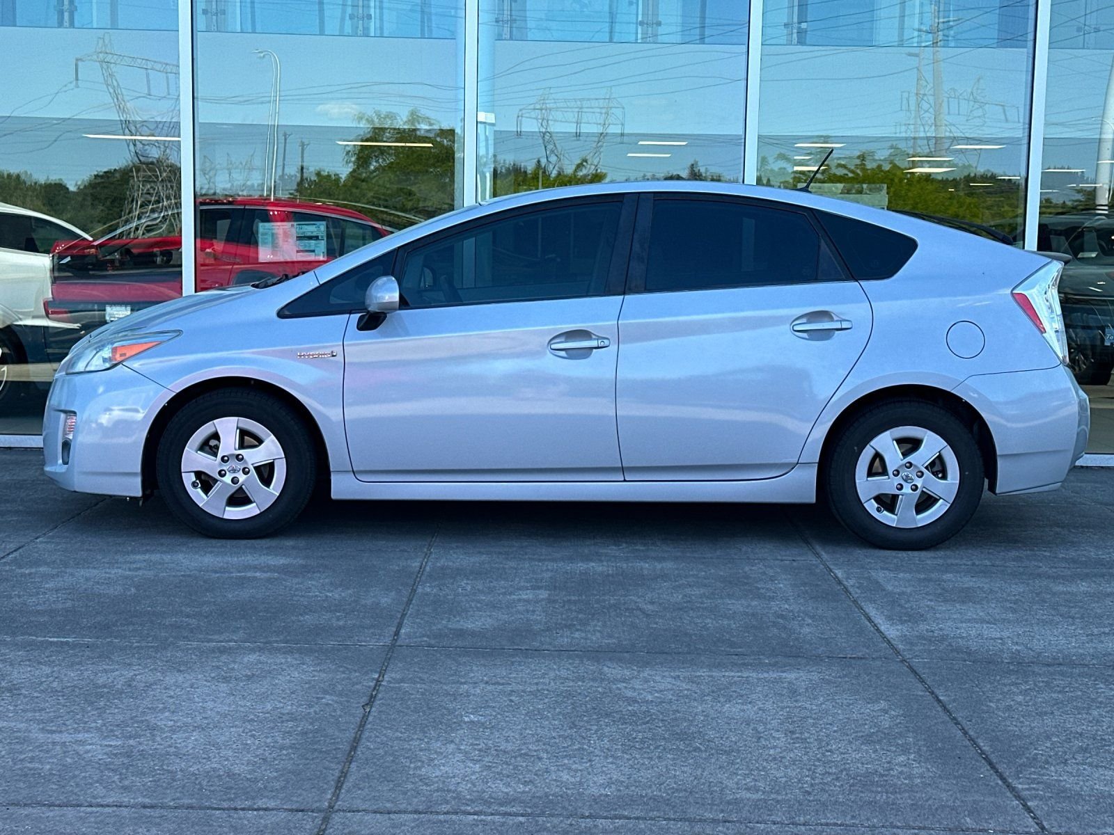 Used 2010 Classic Silver Metallic Toyota I image 6