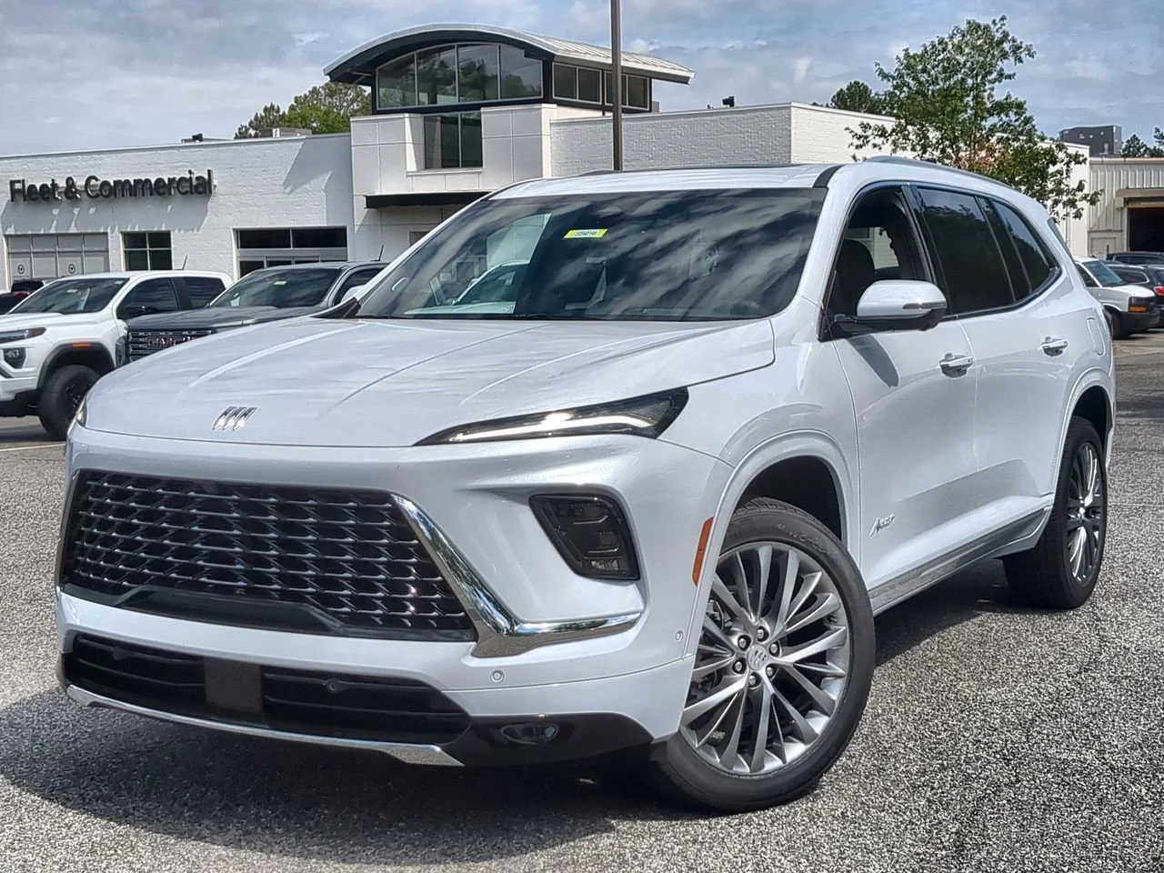 2026 Buick Enclave Avenir's photo