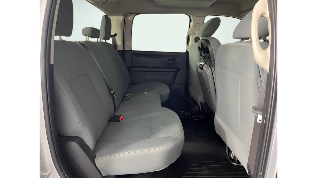 Used 2018 Bright Silver Clearcoat Metallic Ram Tradesman image 14