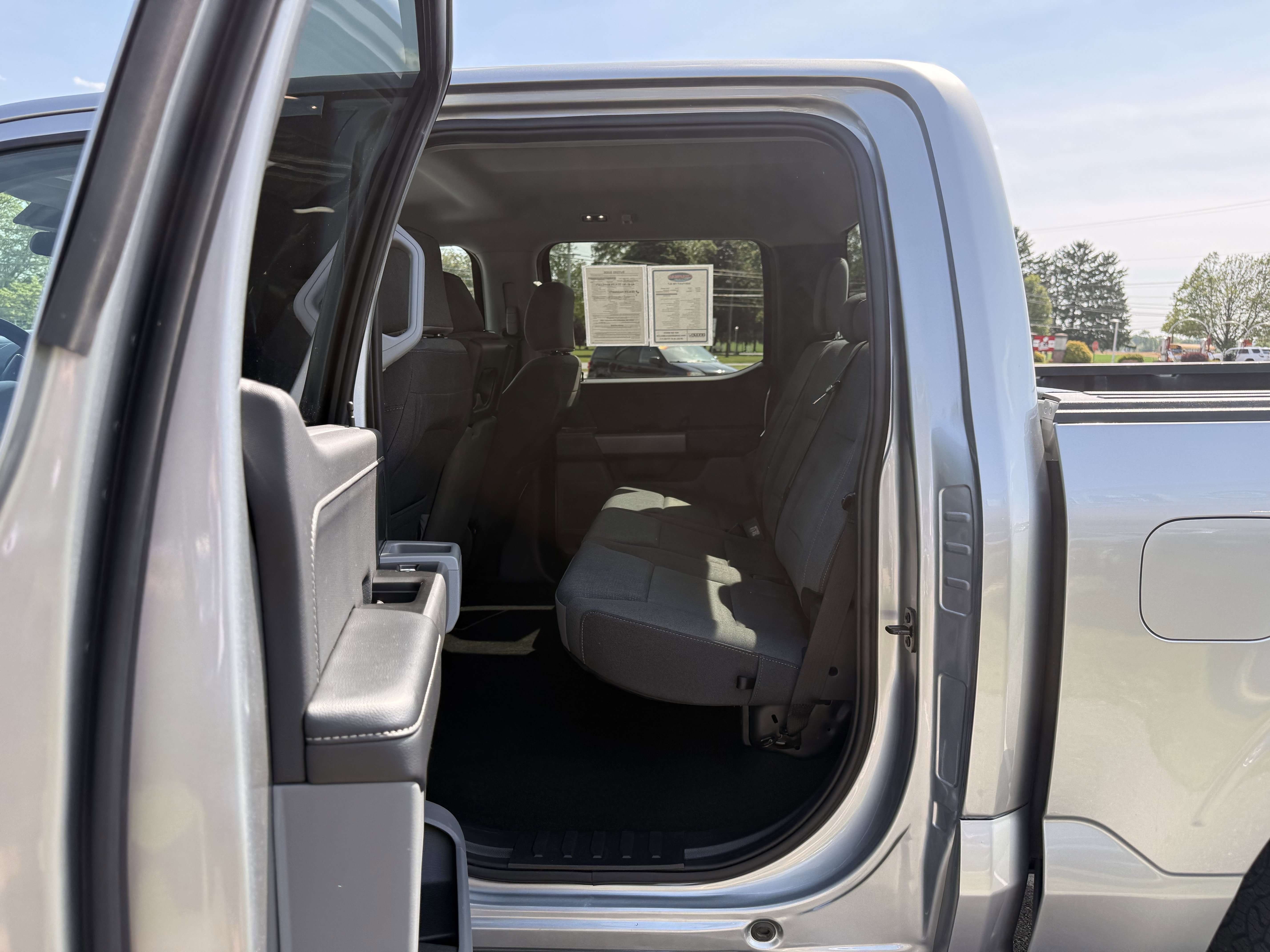 Used 2025 Silver Metallic Ford XLT image 30
