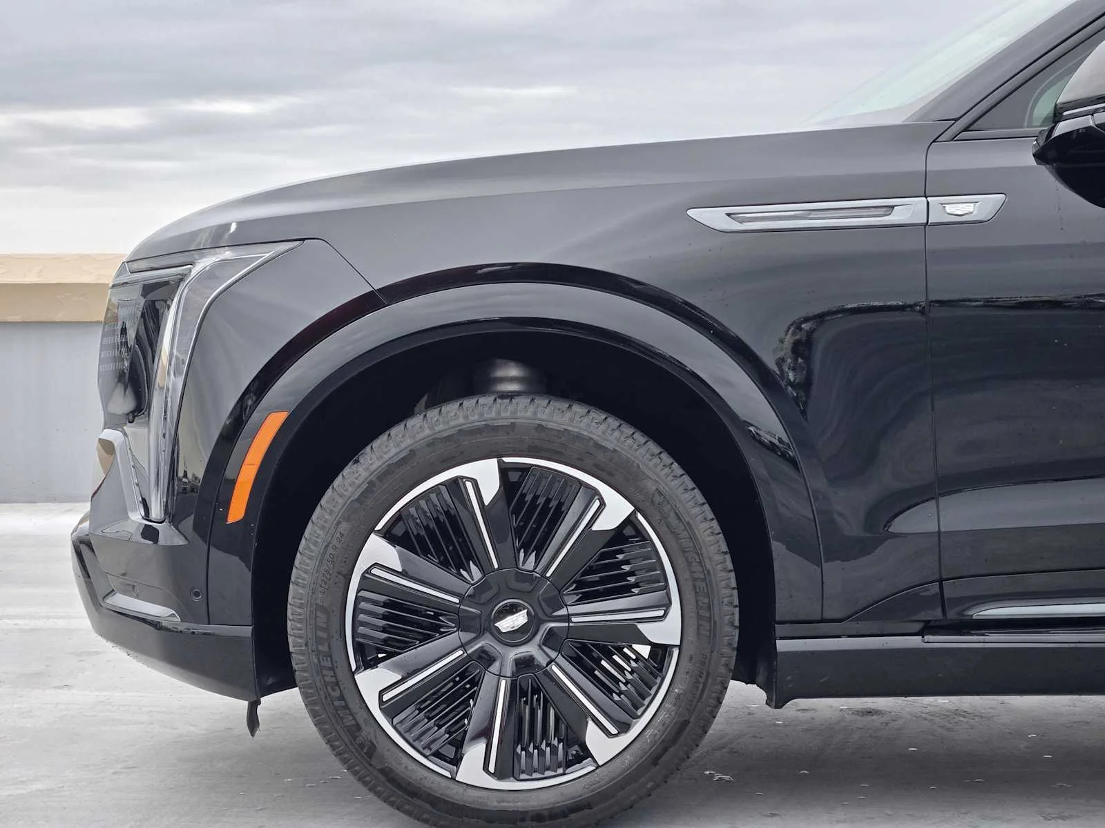 2025 Cadillac Escalade IQ Sport 2 - Photo 6