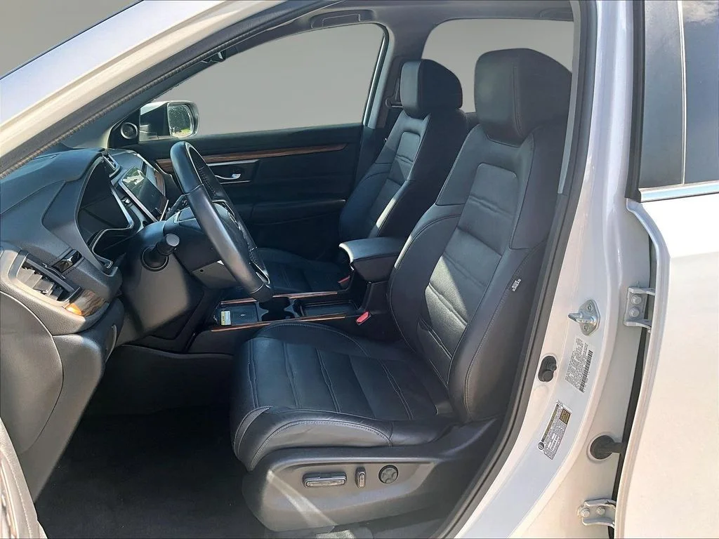 Certified Used 2022 White Honda Touring image 25