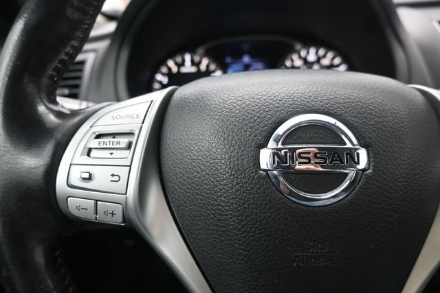Used 2018 Gray Nissan 2.5 SV image 24