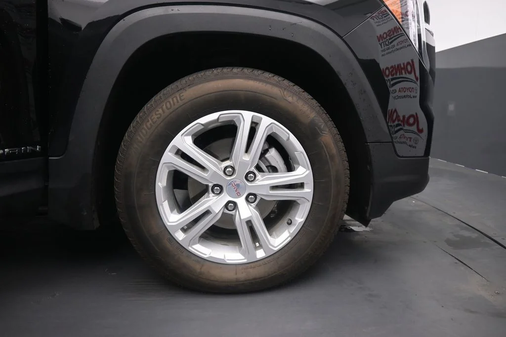 2024 GMC Terrain SLE - Photo 13