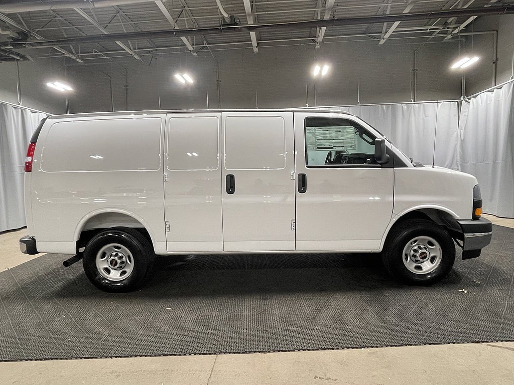 New 2026 Summit White GMC Work Van image 4