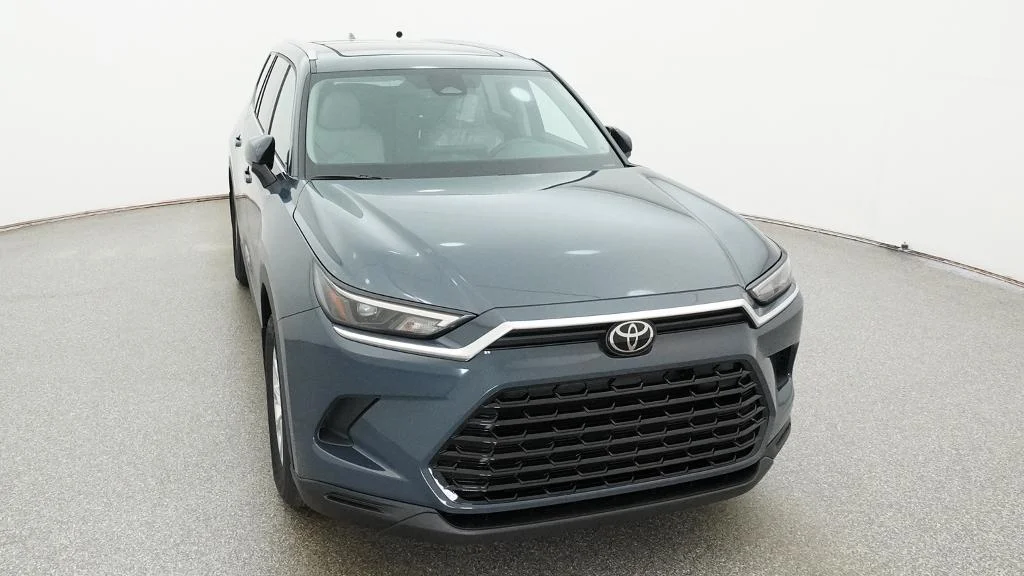 New 2026 Storm Cloud Toyota XLE image 8