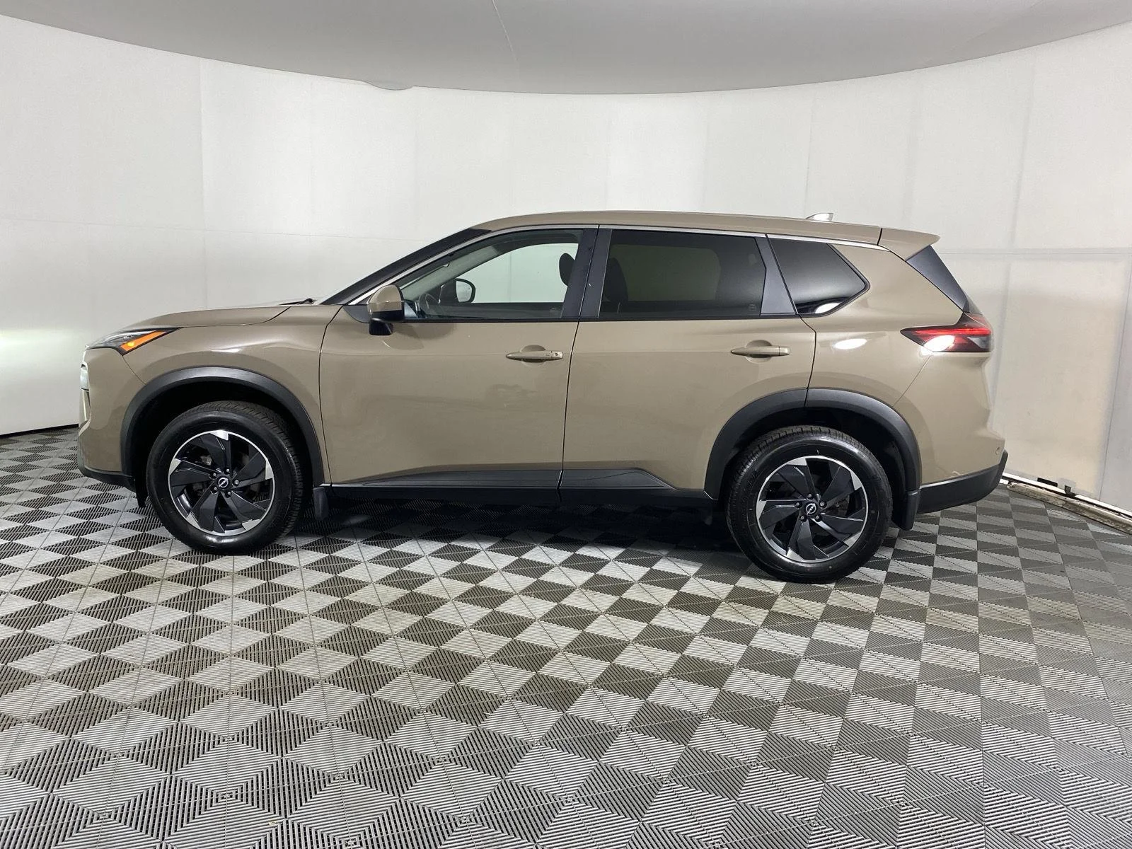 Used 2024 Baja Storm Metallic Nissan SV image 7