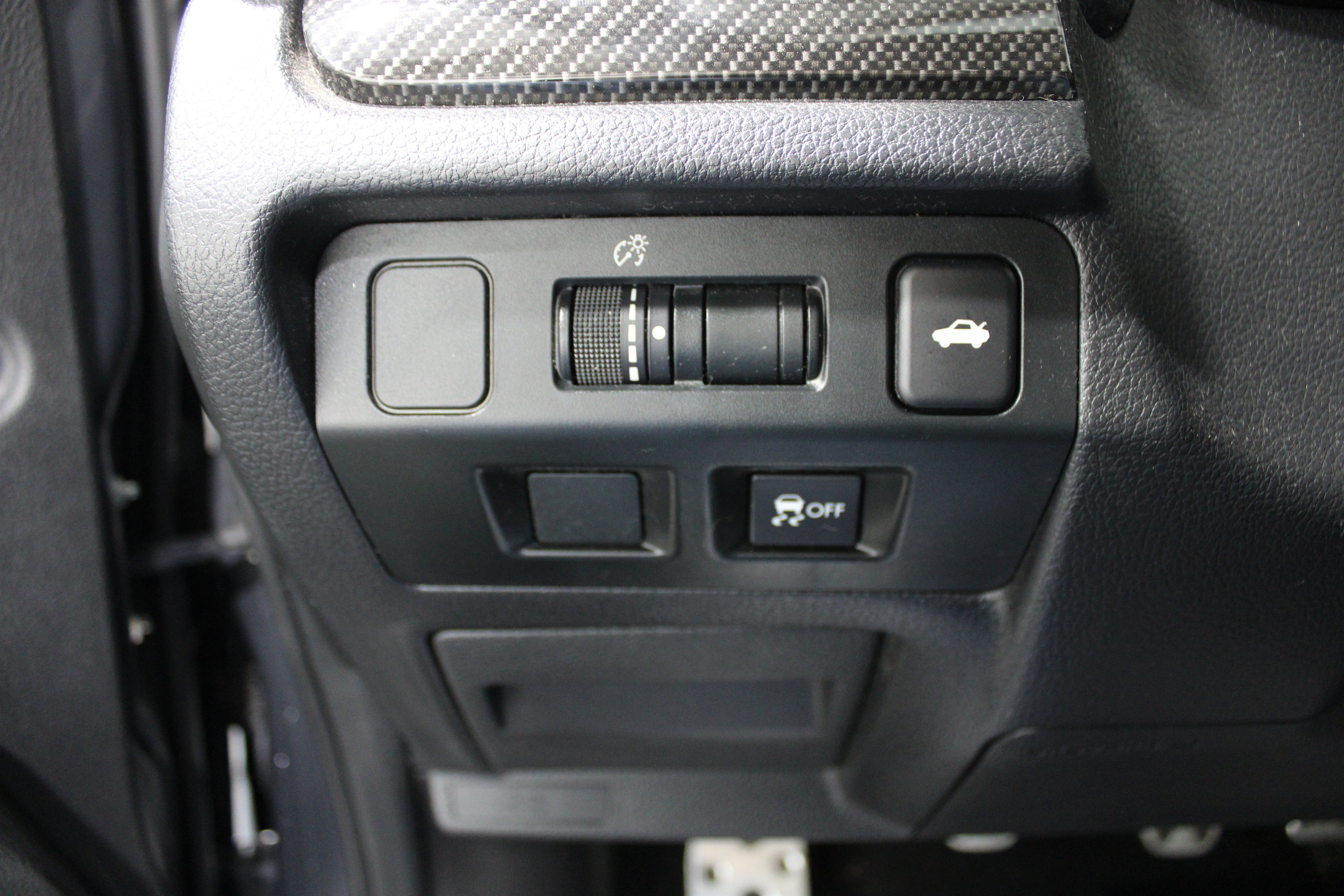 Used 2020 Magnetite Gray Metallic Subaru Premium image 8