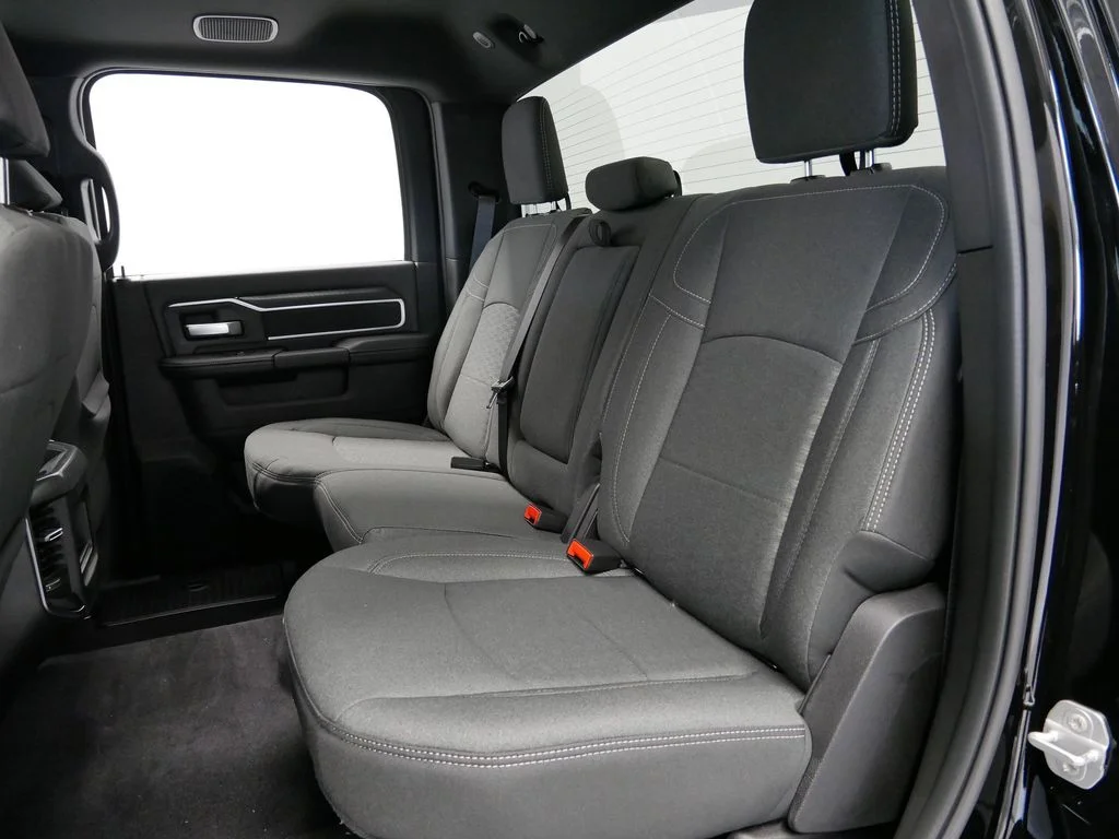 New 2026 Diamond Black Crystal Pearl-Coat Exterior Paint Ram Big Horn image 10