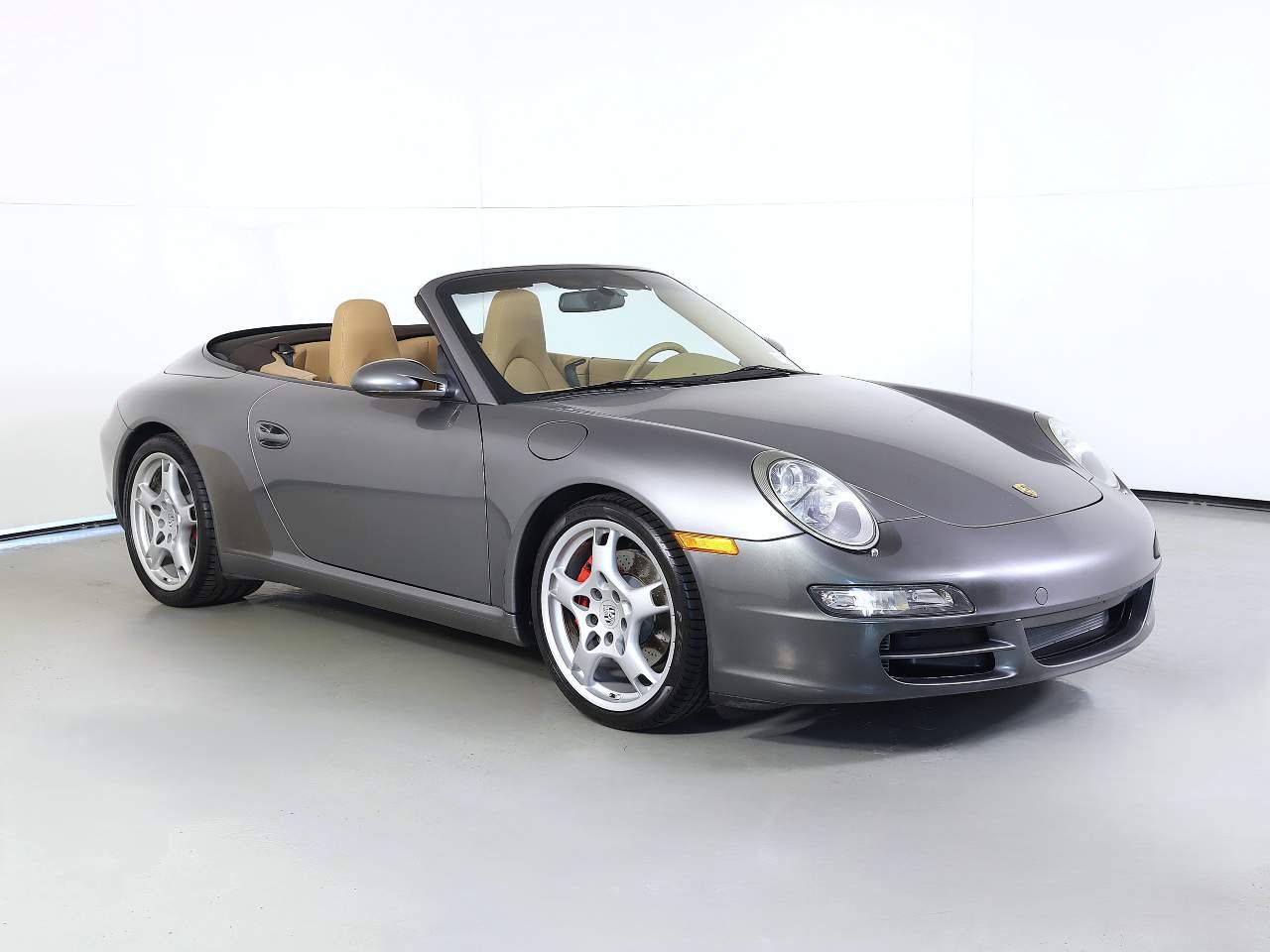 Used 2007 Grey Porsche Carrera S image 9