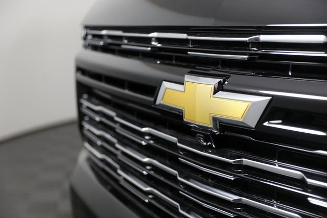 2026 Chevrolet Suburban High Country - Photo 27