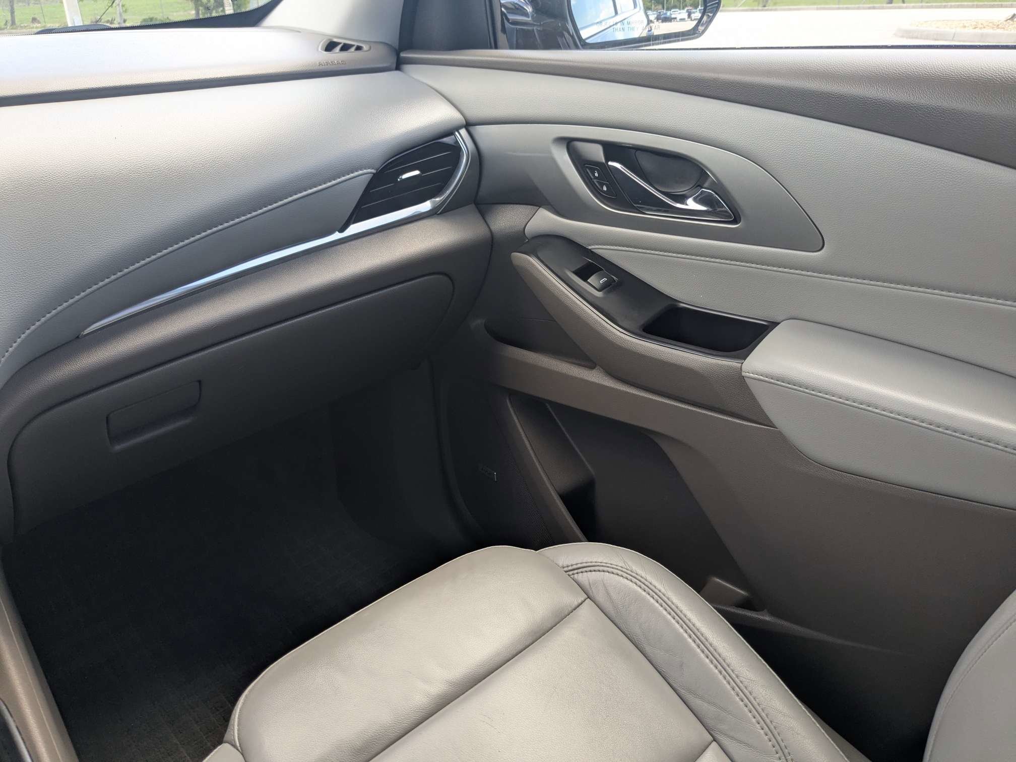 Used 2019 Mosaic Black Metallic Chevrolet LT Leather image 21