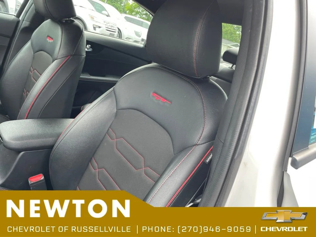 Used 2024 White Kia GT image 5